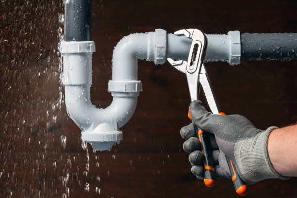 Professional Leak Detection technician working in Dema, KY